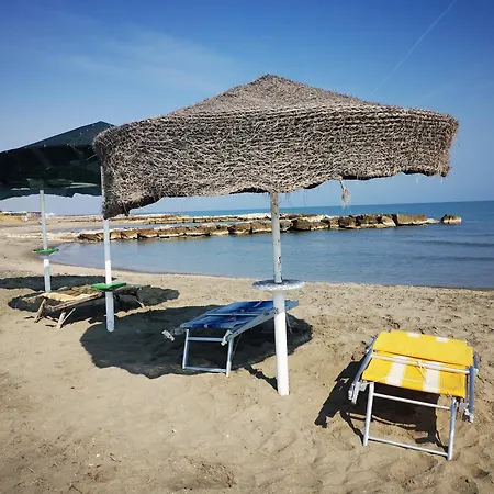 Hermosa Villa Margherita Di Savoia