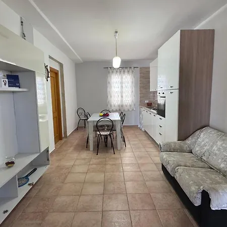 Hermosa Villa Margherita Di Savoia