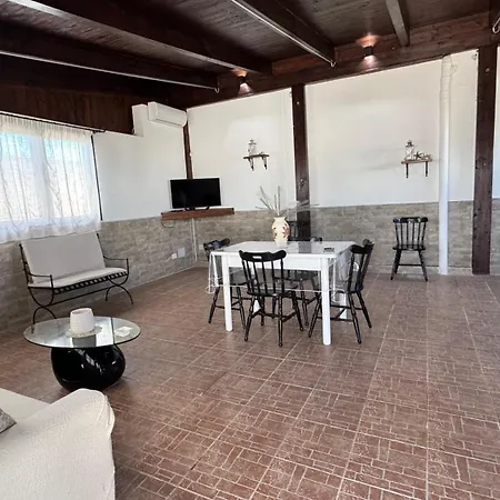 Hermosa Villa *